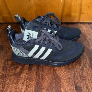 Women’s Adidas multix sneakers size 7.5